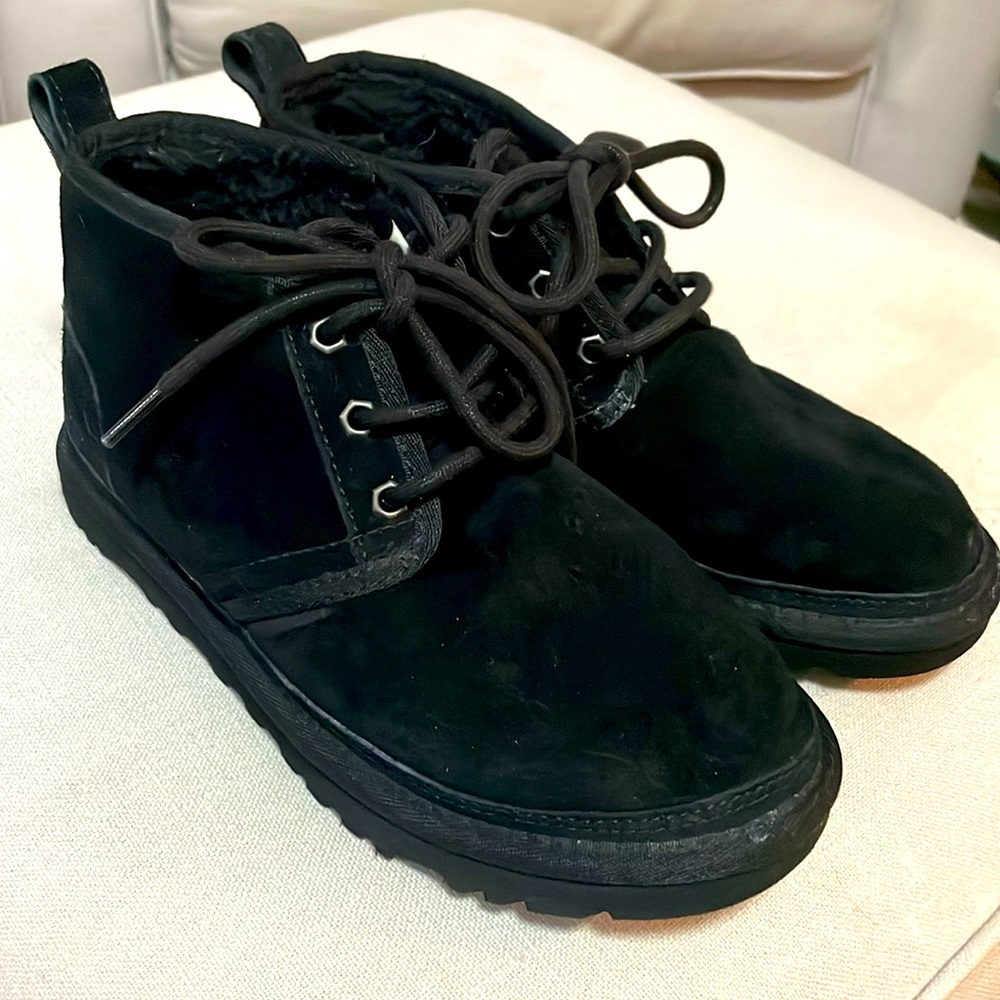 UGG Black suede chukka
